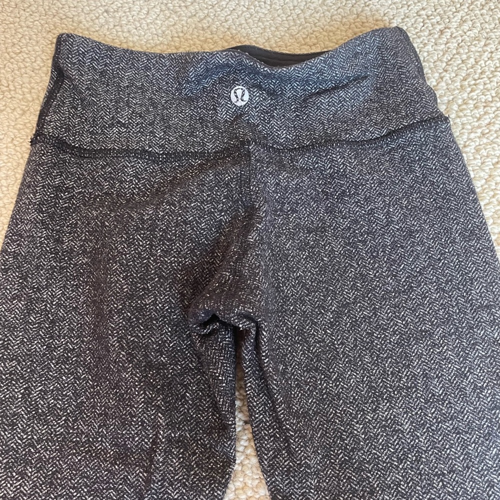 Textured lulu leggings